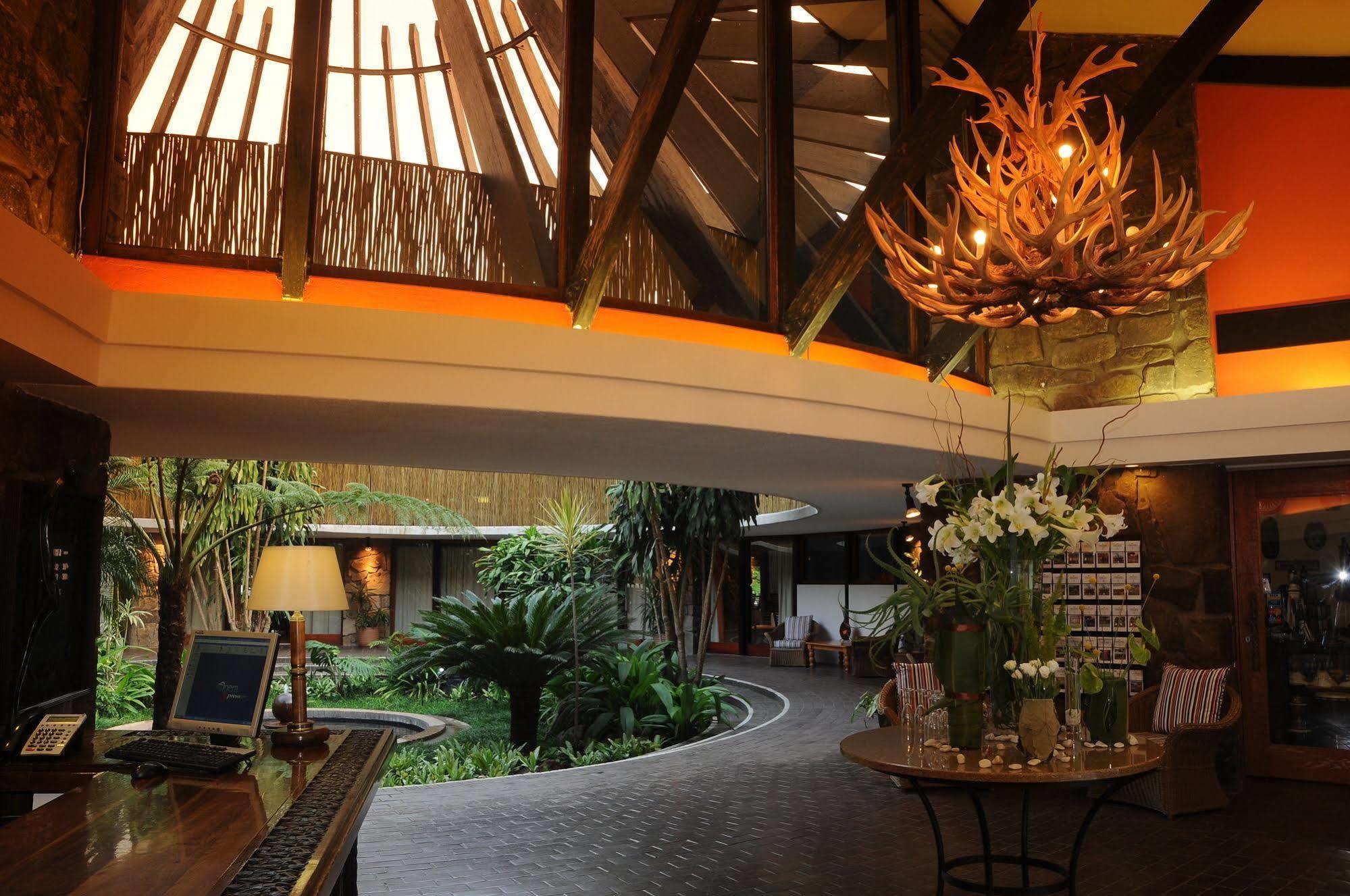 Protea Hotel Winkler White River Exterior photo