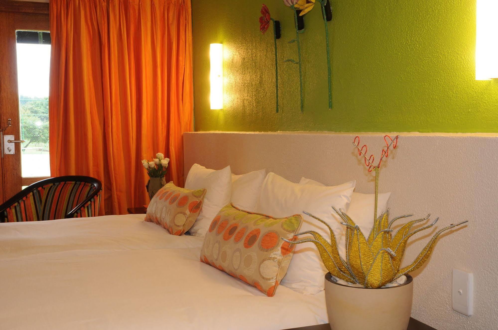 Protea Hotel Winkler White River Exterior photo