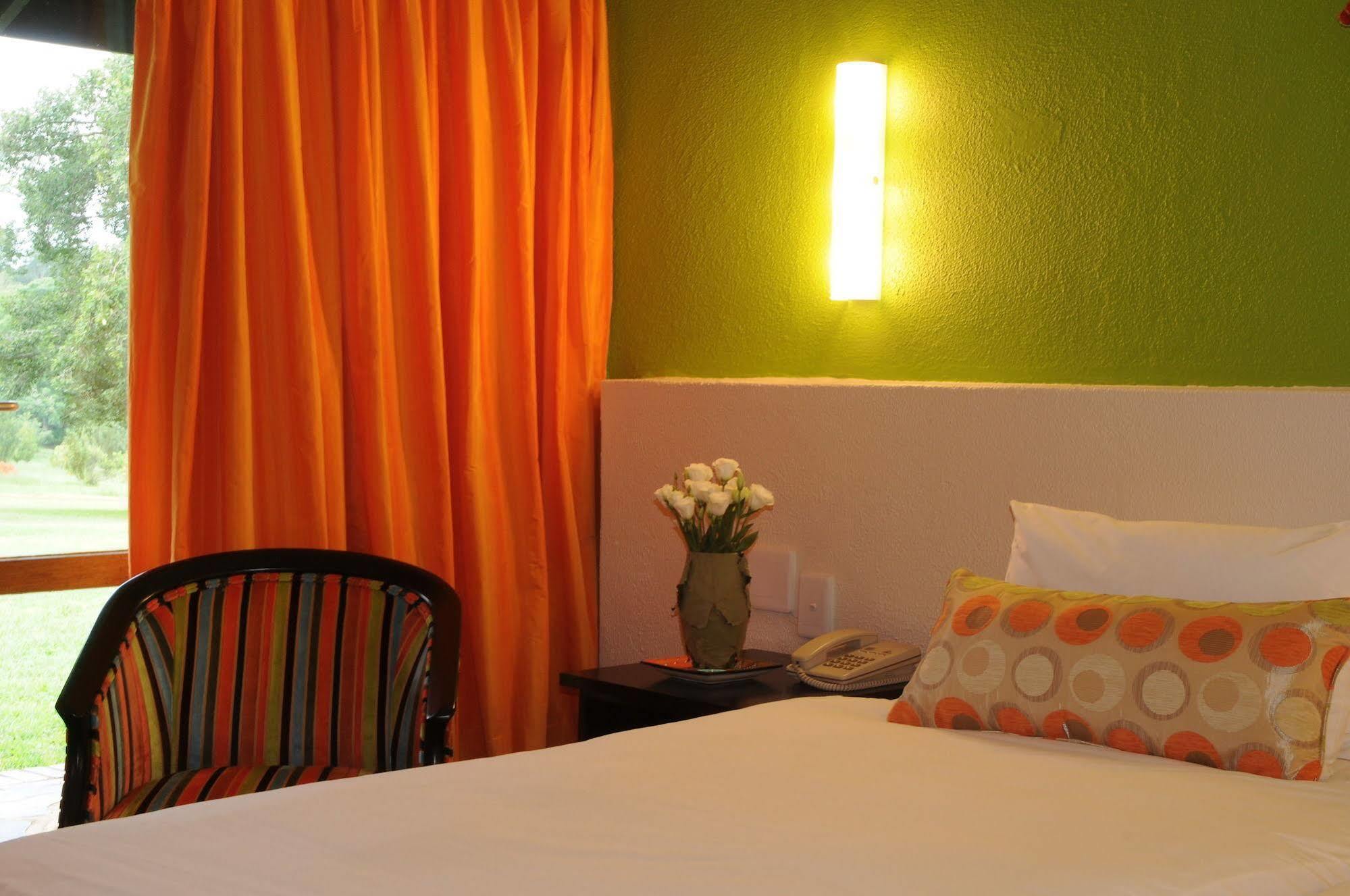 Protea Hotel Winkler White River Exterior photo